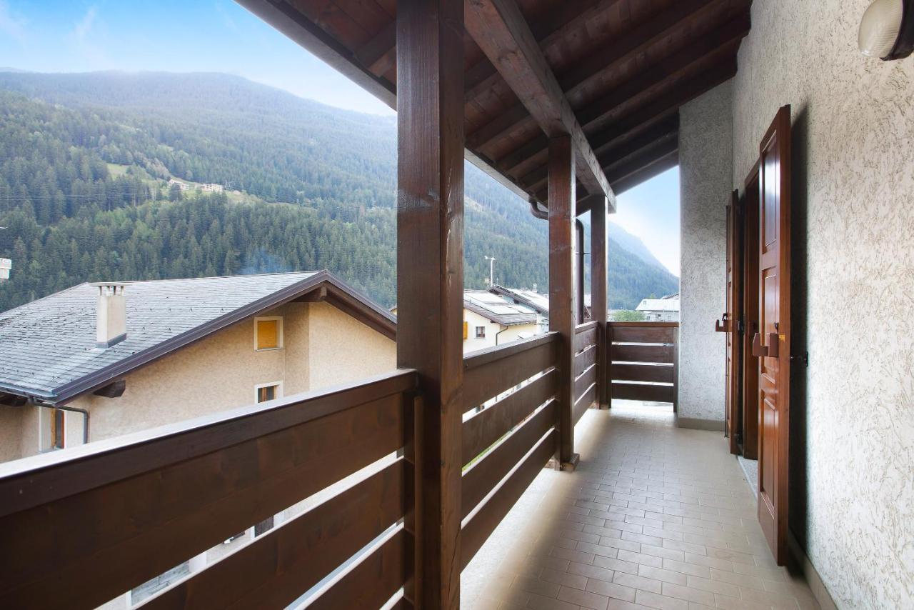 Mountain Chalet Close To Bormio Βίλα Valdisotto Εξωτερικό φωτογραφία